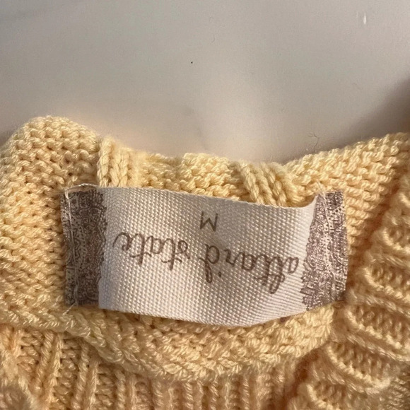 Like new Altar’d State yellow v neck sleeveless sweater - Picture 2 of 3